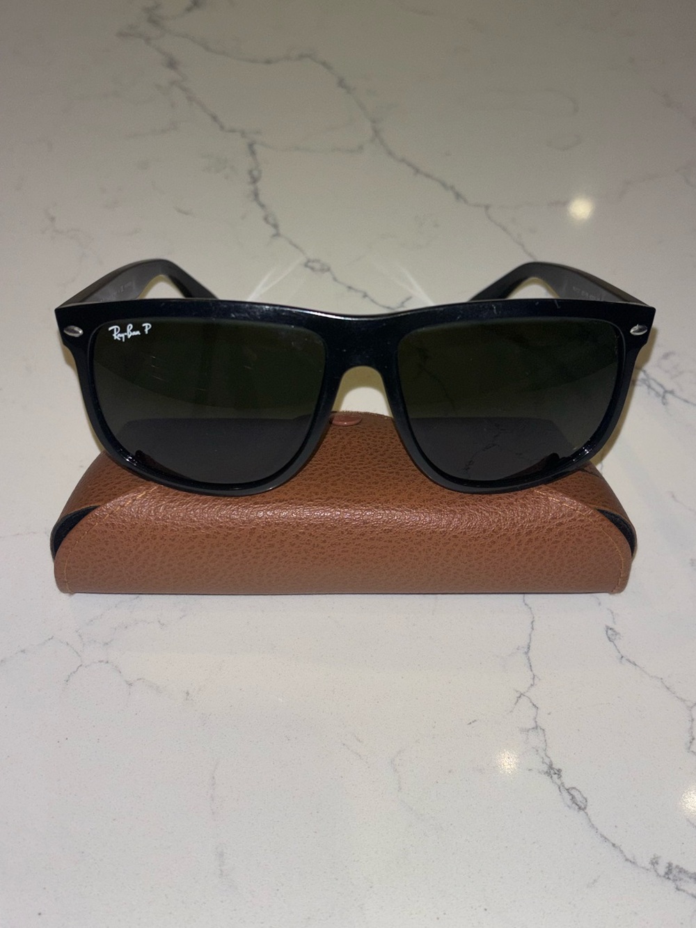 Ray-Ban BOYFRIEND Black Frame Sunglasses with Dark Green Lenses